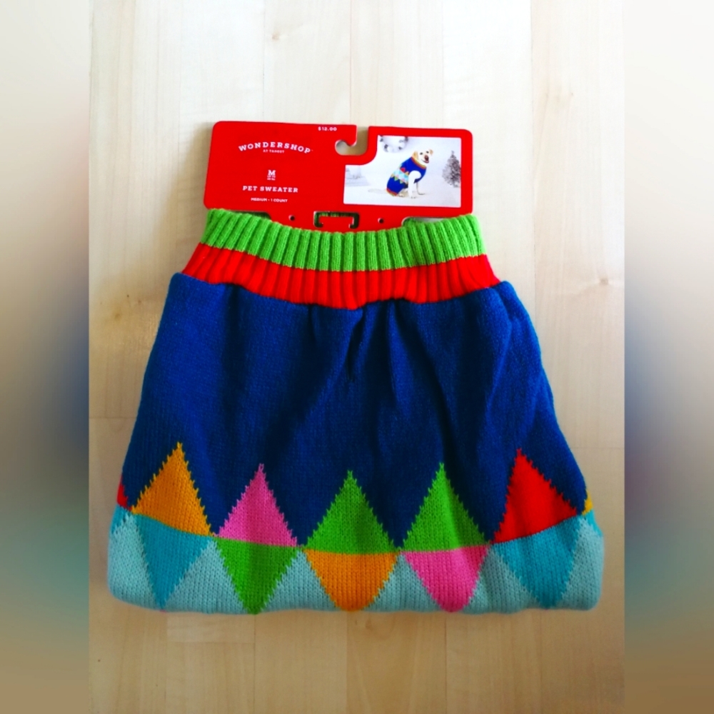 Medium Argyle style dog sweater up to 40 lbs